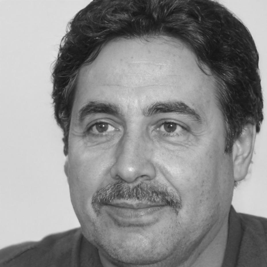 Retrato profesional de especialista en finanzas